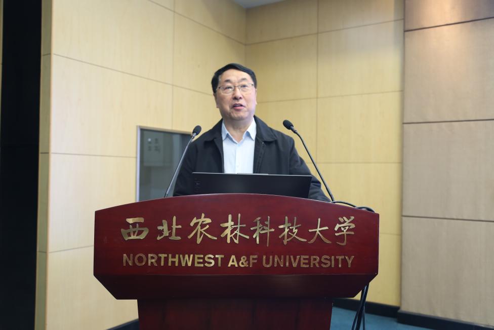 3.色情片姚军虎教授发表讲话