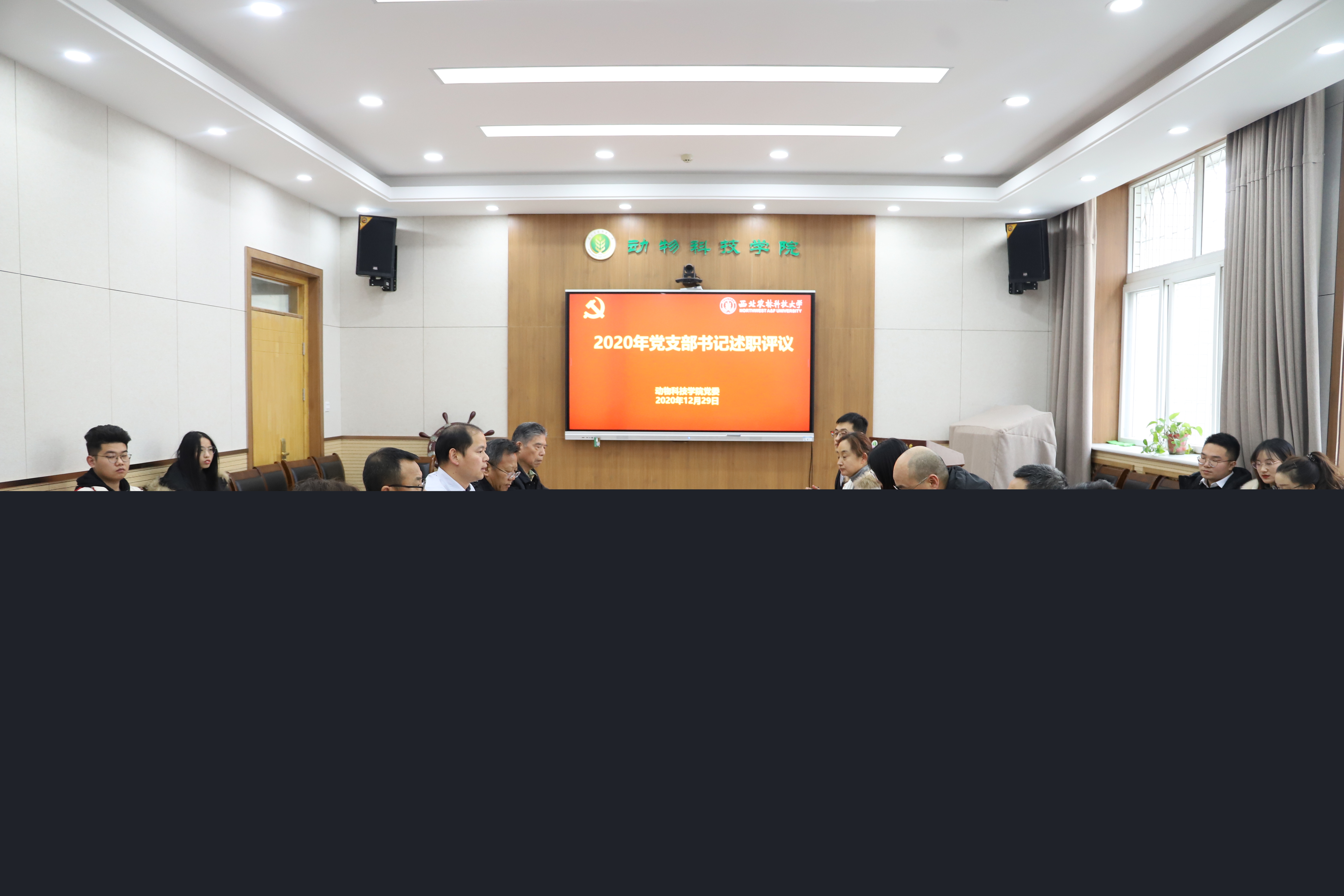 c886742d36ba42bf89e4c4a1d83c0f02.jpg