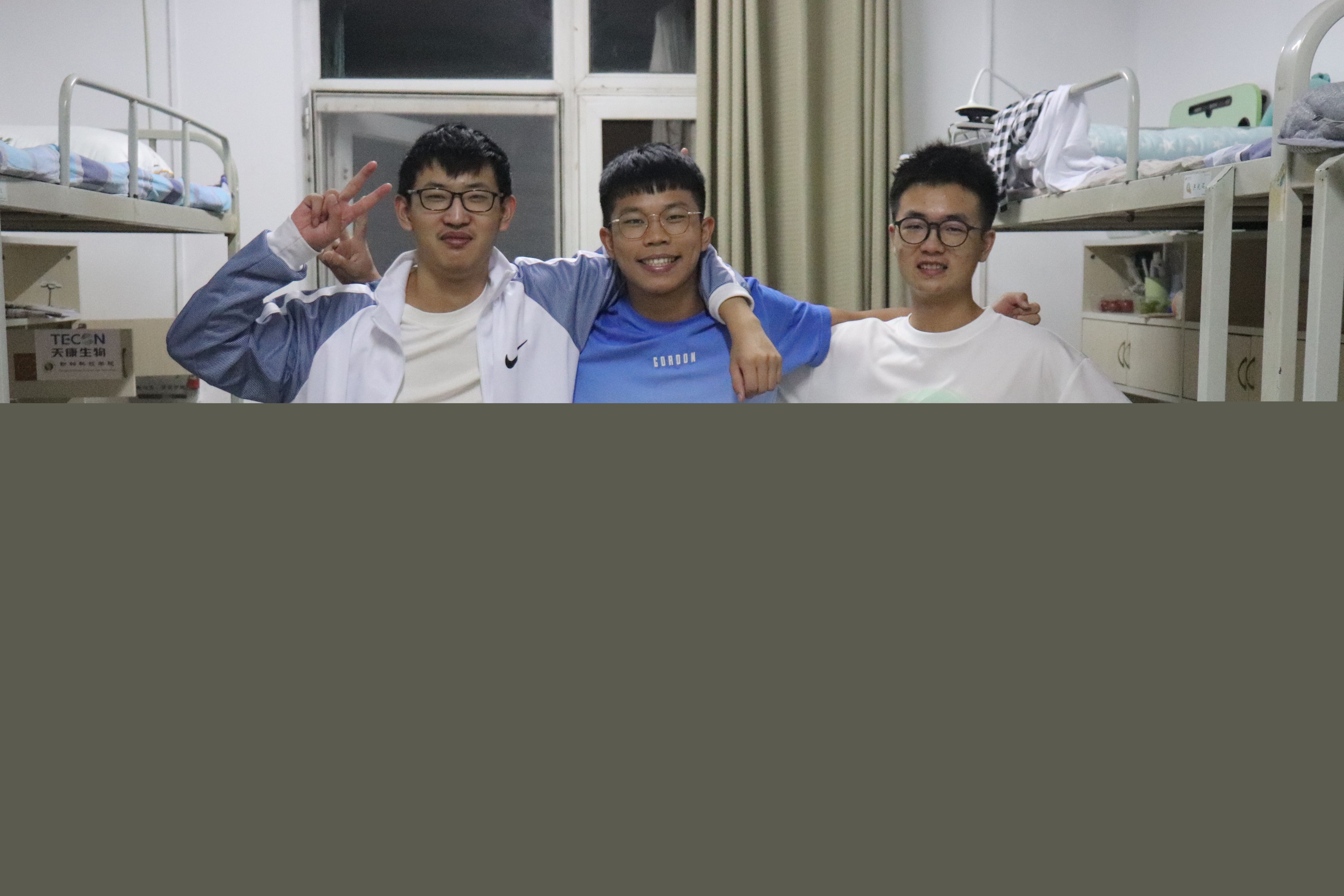 ec7a9971181e4c01a6db8e4c07e57f77.jpg