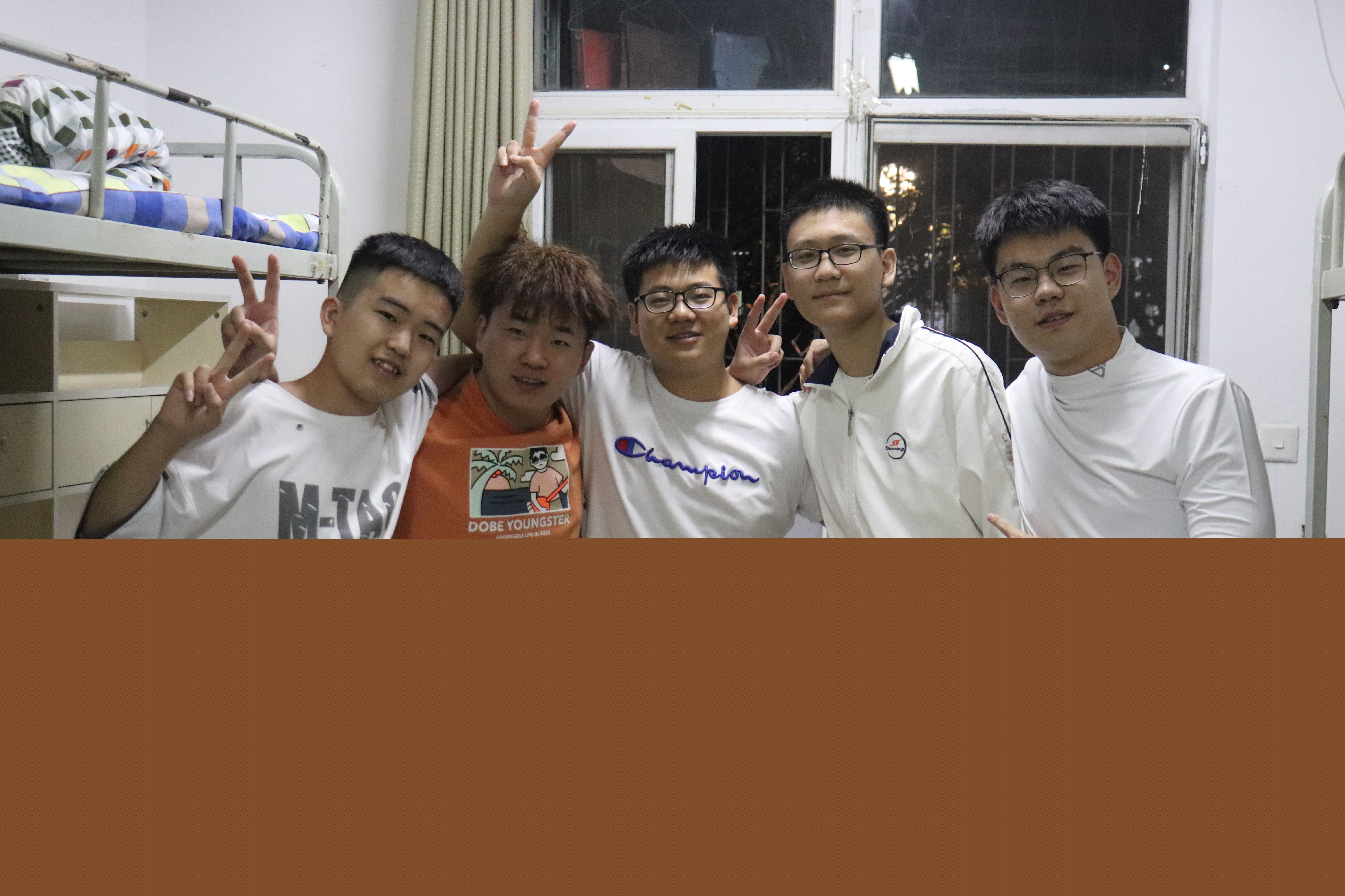 fca1c8a44d96432da80c0809cb1ea81e.jpg